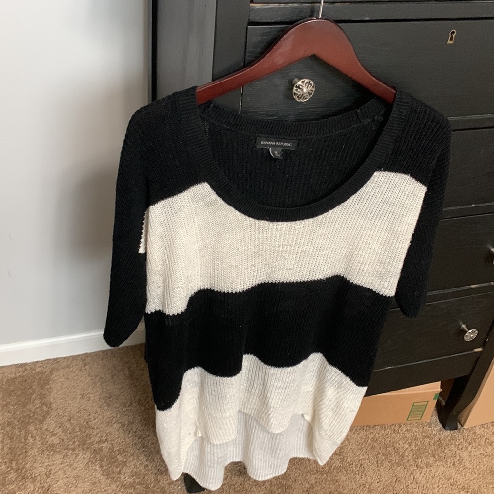 Hi-Lo sweater - Picture 3 of 9